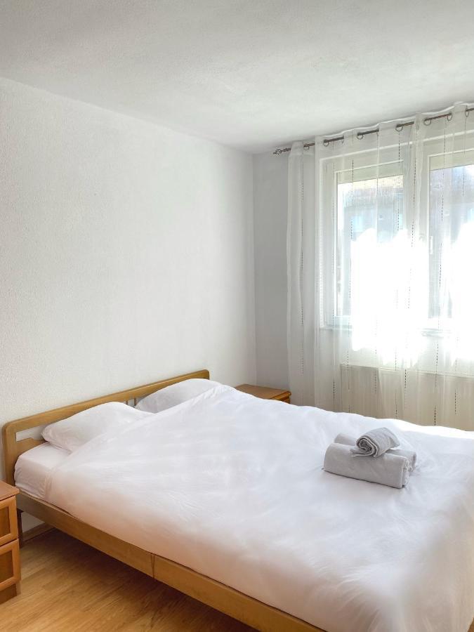 Zogu Apartments - City Center Prishtinë Luaran gambar